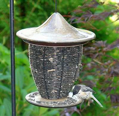 Alcyon Porcelain Pagoda Bird Feeder Sandy Granite