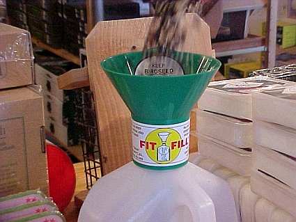 Fit & Fill Green Bird Seed Funnel