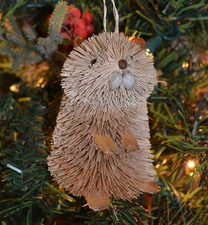 Brushart Bristle Brush Ornament Gopher