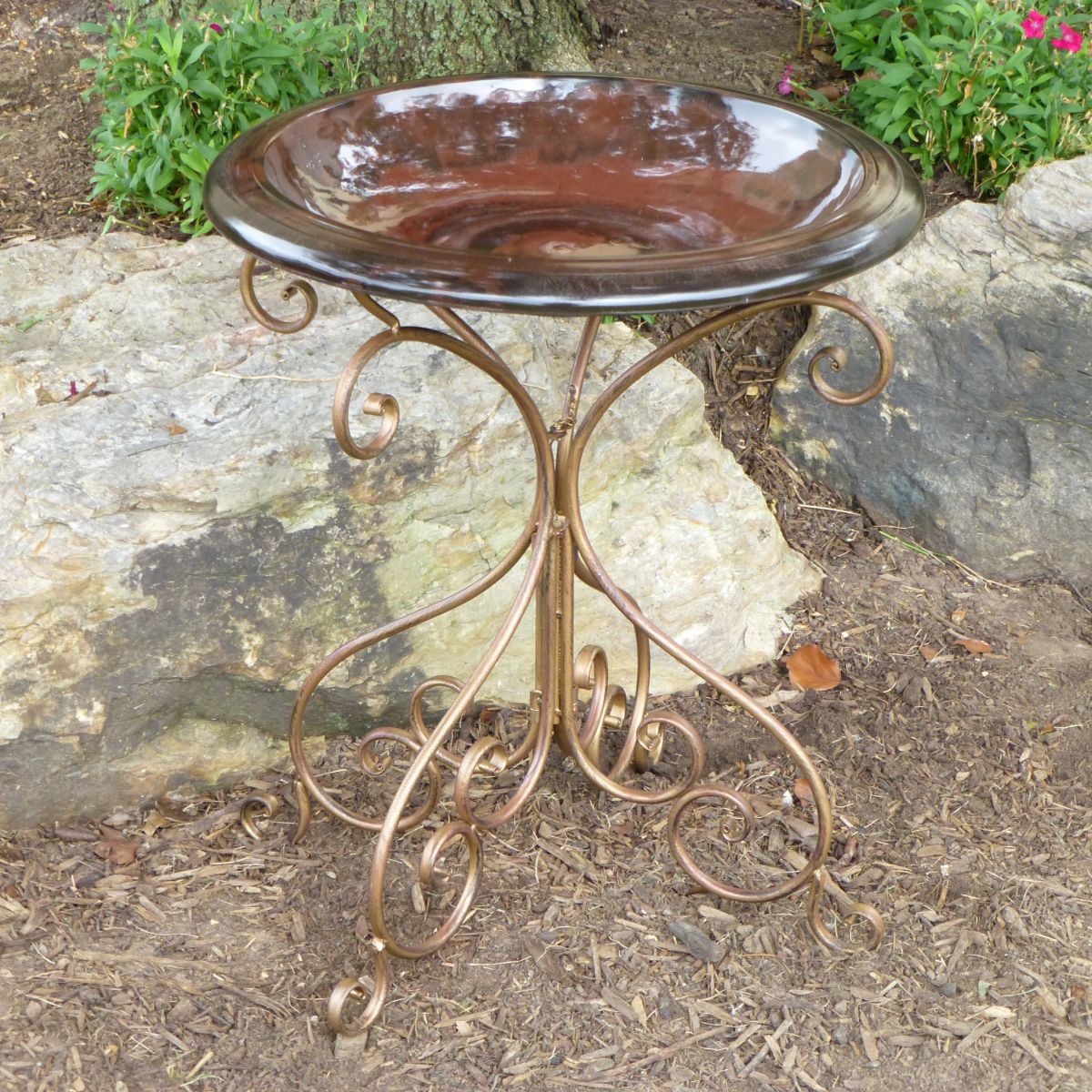 Tierra Garden Deluxe Metal Birdbath Base Bronze