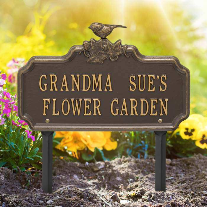 Personalized Garden Plaque Chickadee/Ivy Two Line