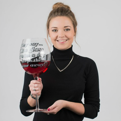 Worlds Largest Wine Glass, Super-Size Wine Glass For Wine Lovers at  Songbird Garden