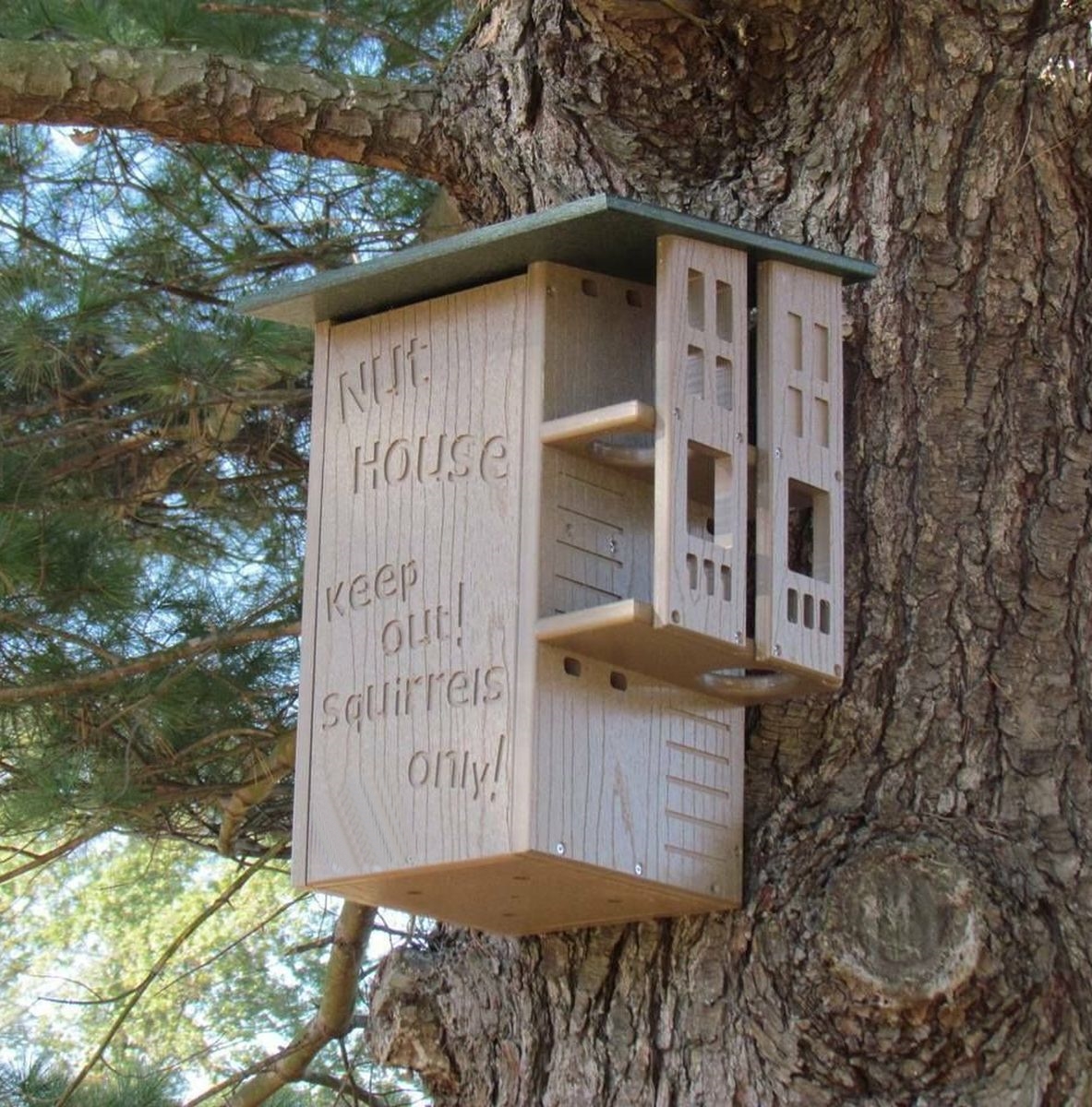 Select Recycled Poly Ultimate Squirrel House