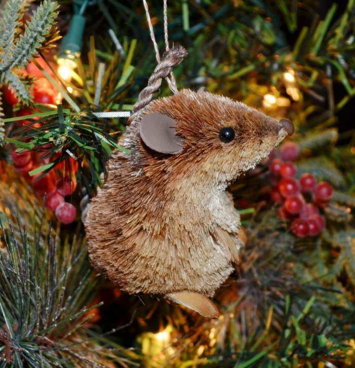 Brushart Bristle Brush Ornament Mouse Sitting 3