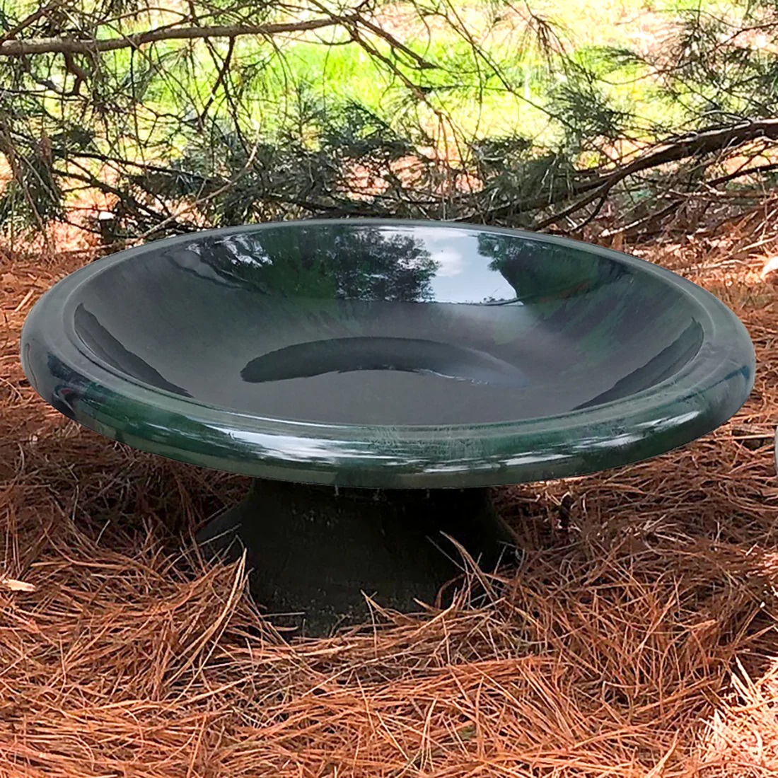 Tierra Fiber Clay Bird Bowl w/Small Base Green