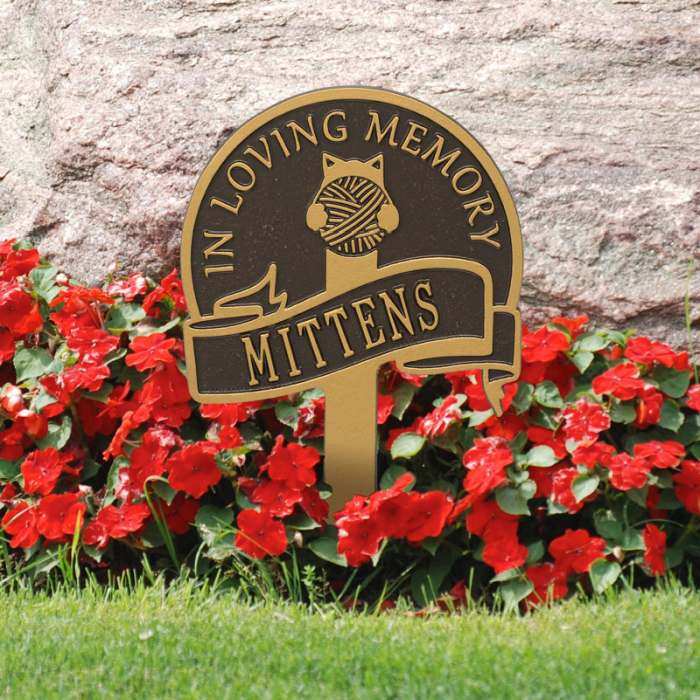 Cat with Yarn Personalized Memorial Yard Sign