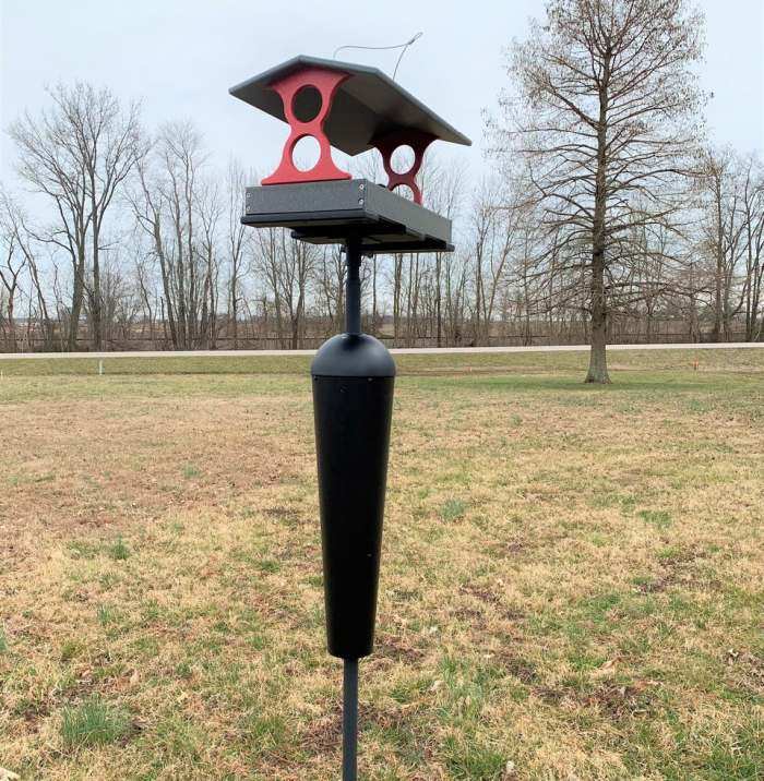 Squirrel Stopper DELUXE Black Bird feeder Pole set w Baffle Squirrel proof 