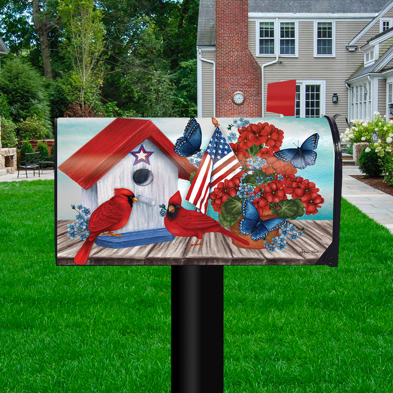 Briarwood American Cardinal Mailbox Cover