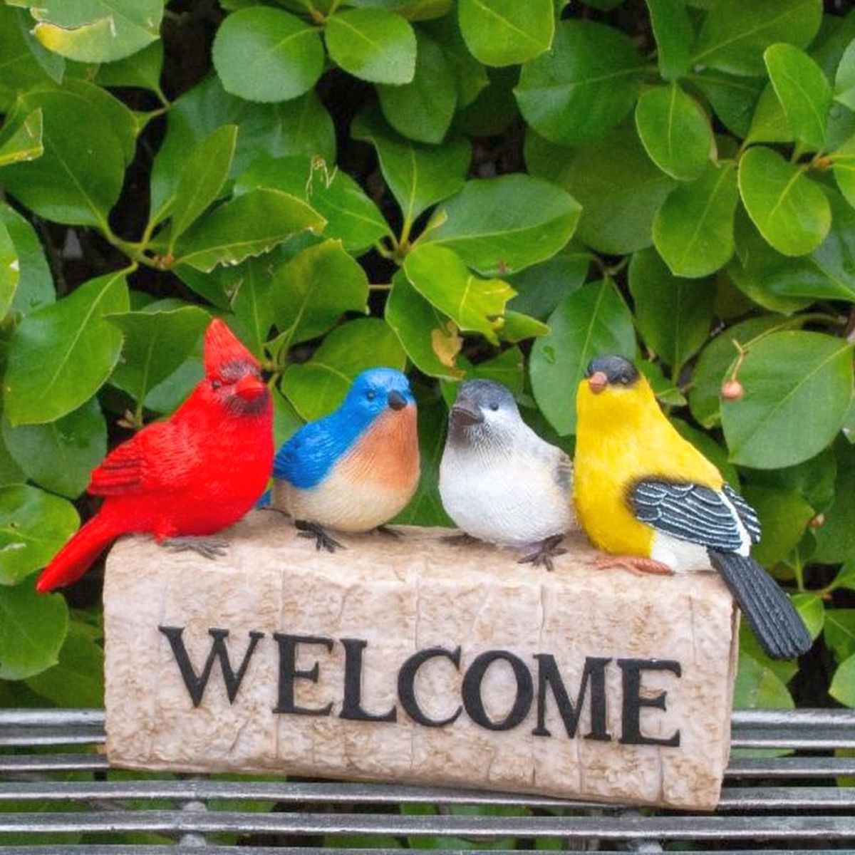 Backyard Birds Welcome Statue