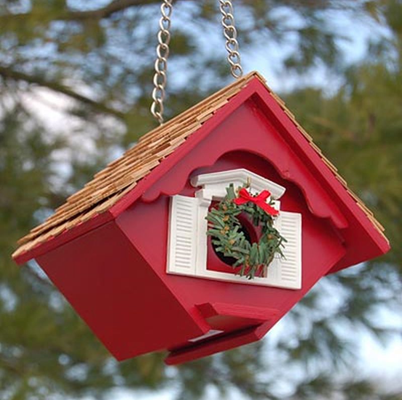 Christmas Wren Cottage Red