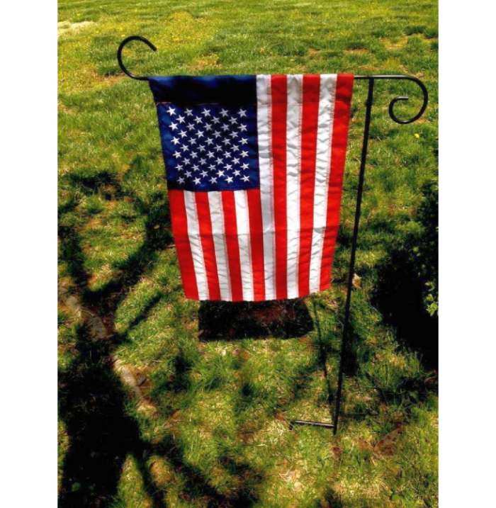 Breeze Art 1-Piece Garden Flag Stand