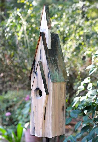 Graceland Bird House Weathered White