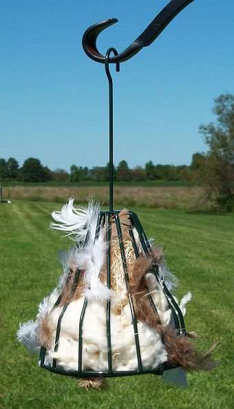 Songbird Birdie Bell with Nesting Material Mixture